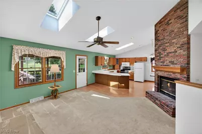 1338 Sharonbrook Drive, Twinsburg, OH 44087 - Photo 5