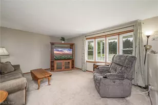 4715 Rock Spring Rd, Ravenna, OH 44266 - Photo 5
