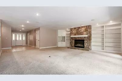 2945 Ash Meadows Boulevard, Zanesville, OH 43701 - Photo 9