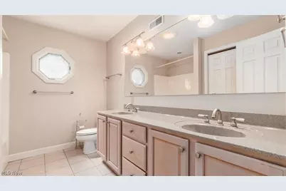 2945 Ash Meadows Boulevard, Zanesville, OH 43701 - Photo 19