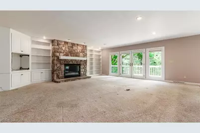 2945 Ash Meadows Boulevard, Zanesville, OH 43701 - Photo 7