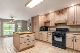 2945 Ash Meadows Blvd, Zanesville, OH 43701 - Photo 15