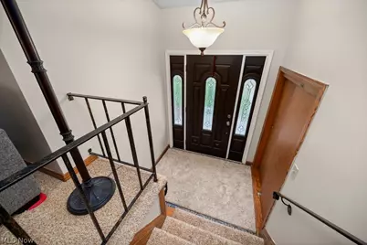 6419 Hollywood Drive, Parma, OH 44129 - Photo 3