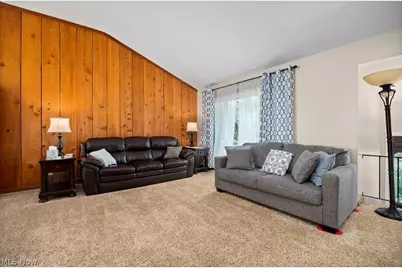 6419 Hollywood Drive, Parma, OH 44129 - Photo 5