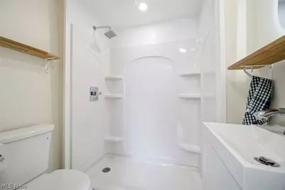 241 King Street, Fairport Harbor, OH 44077 - Photo 25