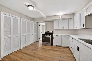 681 E 258th St, Euclid, OH 44132 - Photo 5