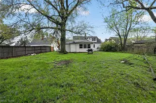 681 E 258th St, Euclid, OH 44132 - Photo 25