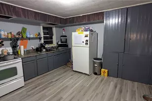 30 Auburn Ave, Shelby, OH 44875 - Photo 13