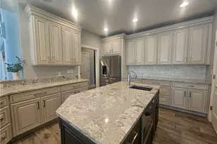 8315 Sanctuary Dr, Kirtland Hills, OH 44060 - Photo 7