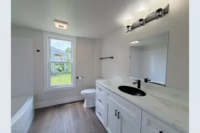 404 5th Street NW, New Philadelphia, OH 44663 - Photo 11