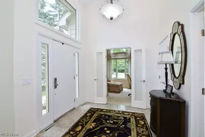 22 Waterford Lane, Beachwood, OH 44122 - Photo 3