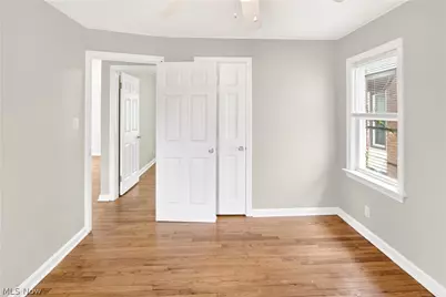 9304 Plymouth Avenue, Garfield Heights, OH 44125 - Photo 11