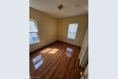 860 Biruta Street, Akron, OH 44307 - Photo 5