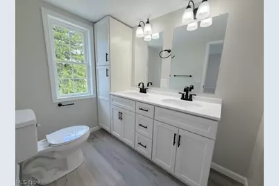 2193 E High Avenue, New Philadelphia, OH 44663 - Photo 17