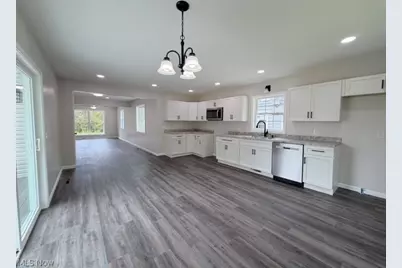 2193 E High Avenue, New Philadelphia, OH 44663 - Photo 7