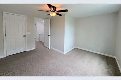 2193 E High Avenue, New Philadelphia, OH 44663 - Photo 15