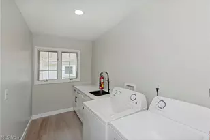 5690 Hartshire Dr, Willoughby, OH 44094 - Photo 27