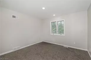 5690 Hartshire Dr, Willoughby, OH 44094 - Photo 35