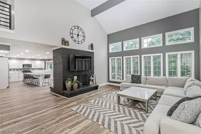 5690 Hartshire Drive, Willoughby, OH 44094 - Photo 5