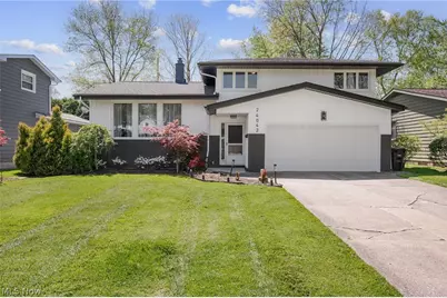 24042 Greenlawn Avenue, Beachwood, OH 44122 - Photo 1
