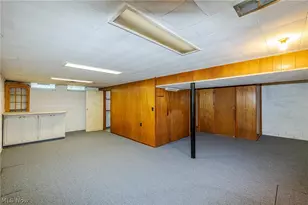 9609 Alexander Rd, Garfield Heights, OH 44125 - Photo 19