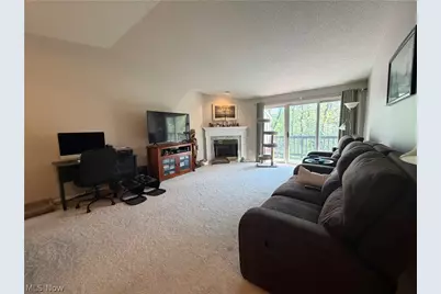 4648 Oak Point Road, Lorain, OH 44053 - Photo 9