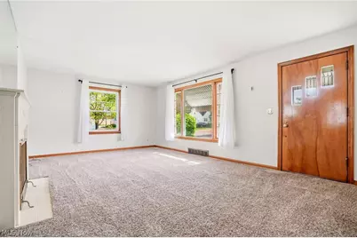 2953 Gibbs Avenue NE, Canton, OH 44714 - Photo 3
