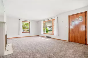 2953 Gibbs Ave NE, Canton, OH 44714 - Photo 3