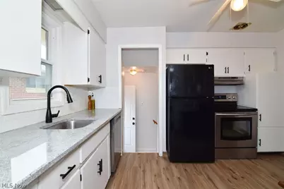 1098 Homestead Road, South Euclid, OH 44121 - Photo 7