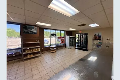 34900 Lake Shore Boulevard, Eastlake, OH 44095 - Photo 5