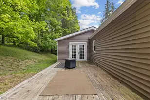 54321 Colerain Pike, Martins Ferry, OH 43935 - Photo 3