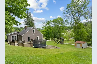 54321 Colerain Pike, Martins Ferry, OH 43935 - Photo 5