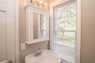 231 Birdwood Road, Akron, OH 44313 - Photo 5