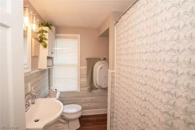 231 Birdwood Road, Akron, OH 44313 - Photo 27