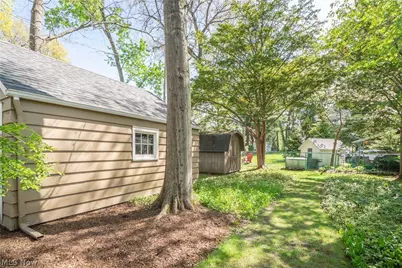 231 Birdwood Road, Akron, OH 44313 - Photo 31