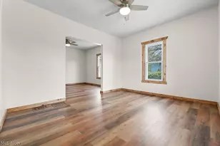 215 E Pennsylvania Ave, Sebring, OH 44672 - Photo 9