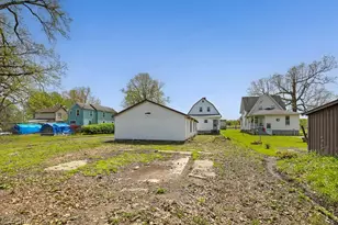215 E Pennsylvania Ave, Sebring, OH 44672 - Photo 31