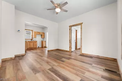 215 E Pennsylvania Avenue, Sebring, OH 44672 - Photo 11