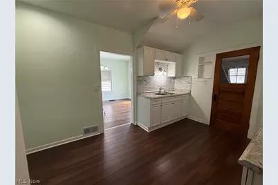 9612 Park Heights Avenue, Garfield Heights, OH 44125 - Photo 9