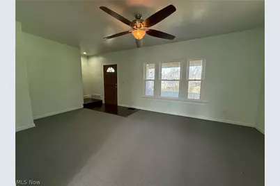 9612 Park Heights Avenue, Garfield Heights, OH 44125 - Photo 13