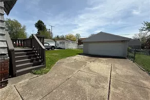 9612 Park Heights Ave, Garfield Heights, OH 44125 - Photo 31