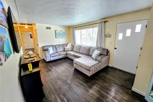 108 Theresa Dr, Weirton, WV 26062 - Photo 3