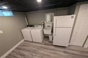 108 Theresa Dr, Weirton, WV 26062 - Photo 25