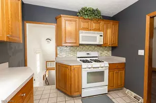 144 Cornell Ave, Elyria, OH 44035 - Photo 21