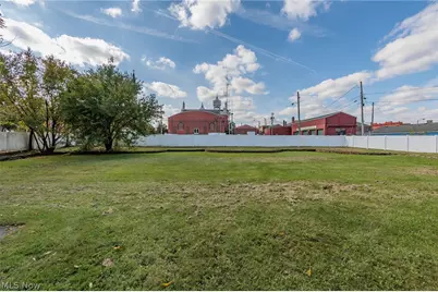 110 Courtland Street, Wellington, OH 44090 - Photo 3