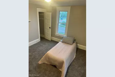 679 Wooster Road W, Barberton, OH 44203 - Photo 37
