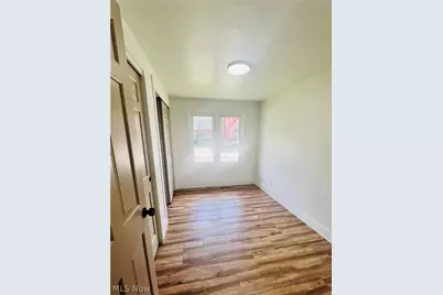 675 Jefferson Avenue, Cambridge, OH 43725 - Photo 9