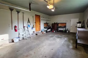 162 Orange Dr, Williamstown, WV 26187 - Photo 29