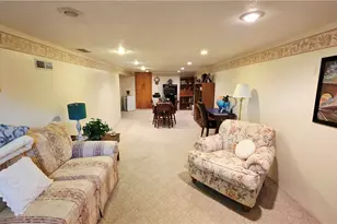 162 Orange Dr, Williamstown, WV 26187 - Photo 19