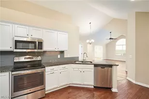 1915 Woods Dr, Streetsboro, OH 44241 - Photo 5